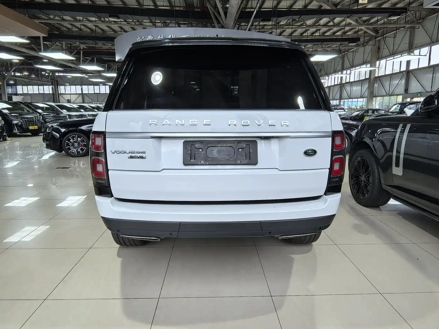 Land Rover Range Rover 2019 3.0 SC V6 Heritage Extended Edition фото 7