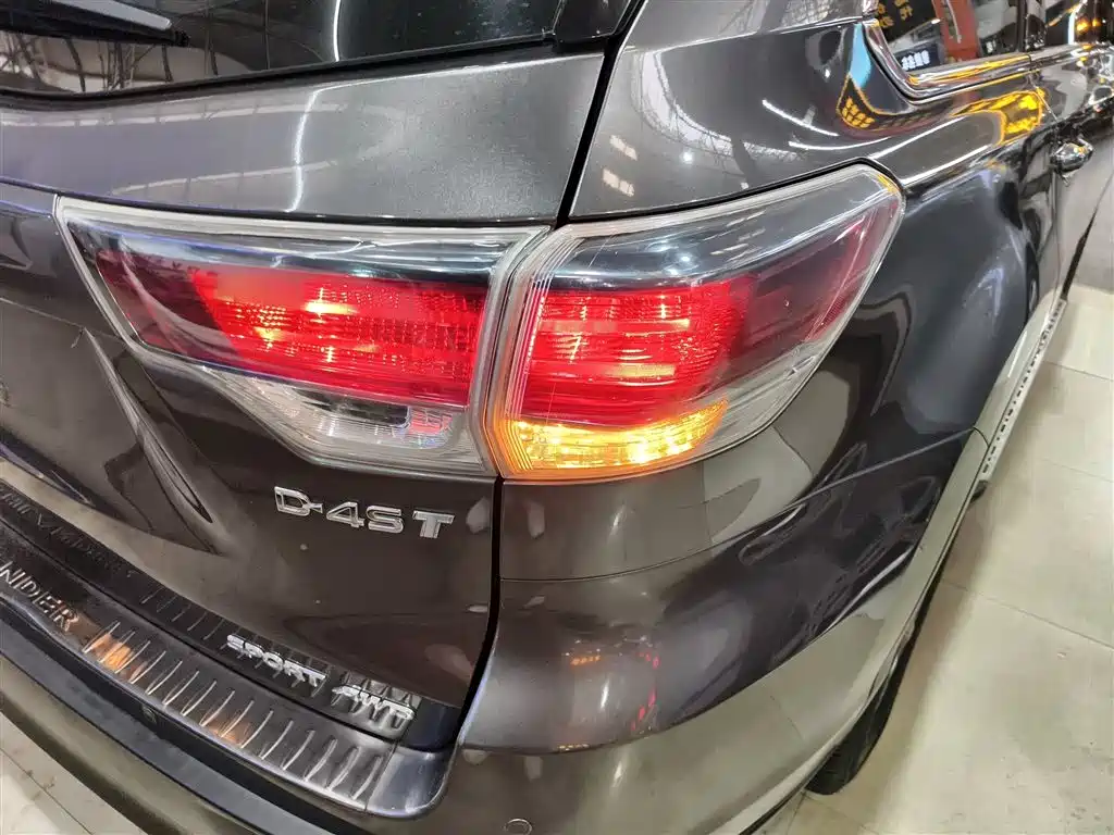 Toyota Highlander 2015 2.0T AWD Luxury Edition 7-seater фото 8