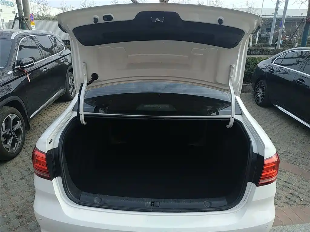 Volkswagen Lavida 2019 Lavida Start 1.5L Auto Trend (China VI) фото 15