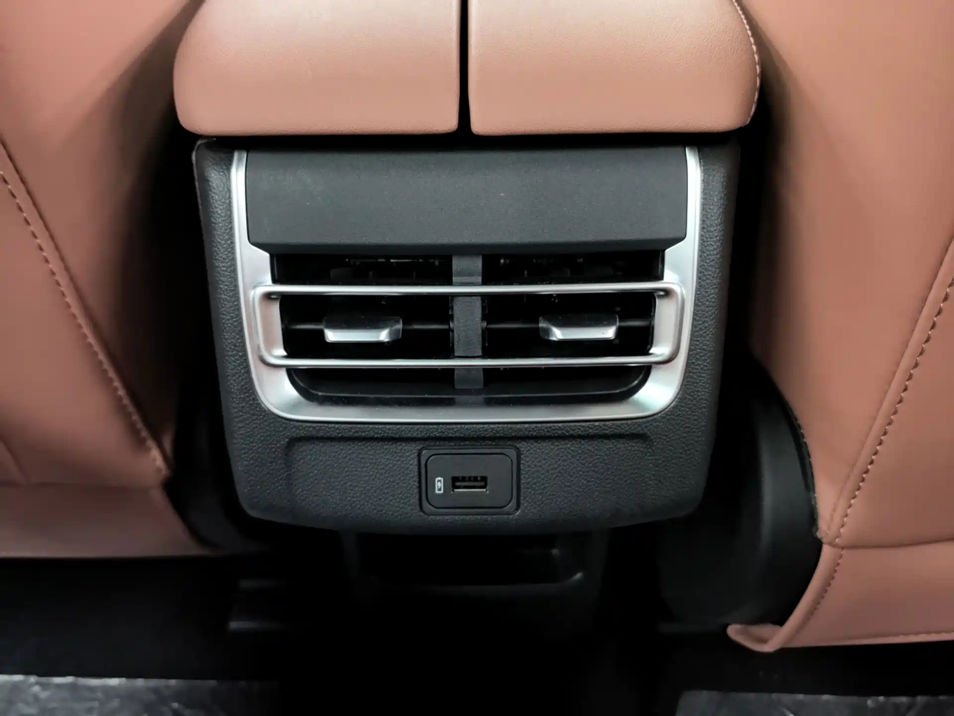 Фото 9 - Changan CS75 PLUS