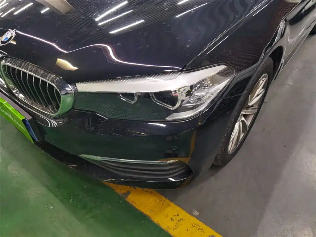 BMW 5 Series 2018 528Li Launch Special Edition фото 18