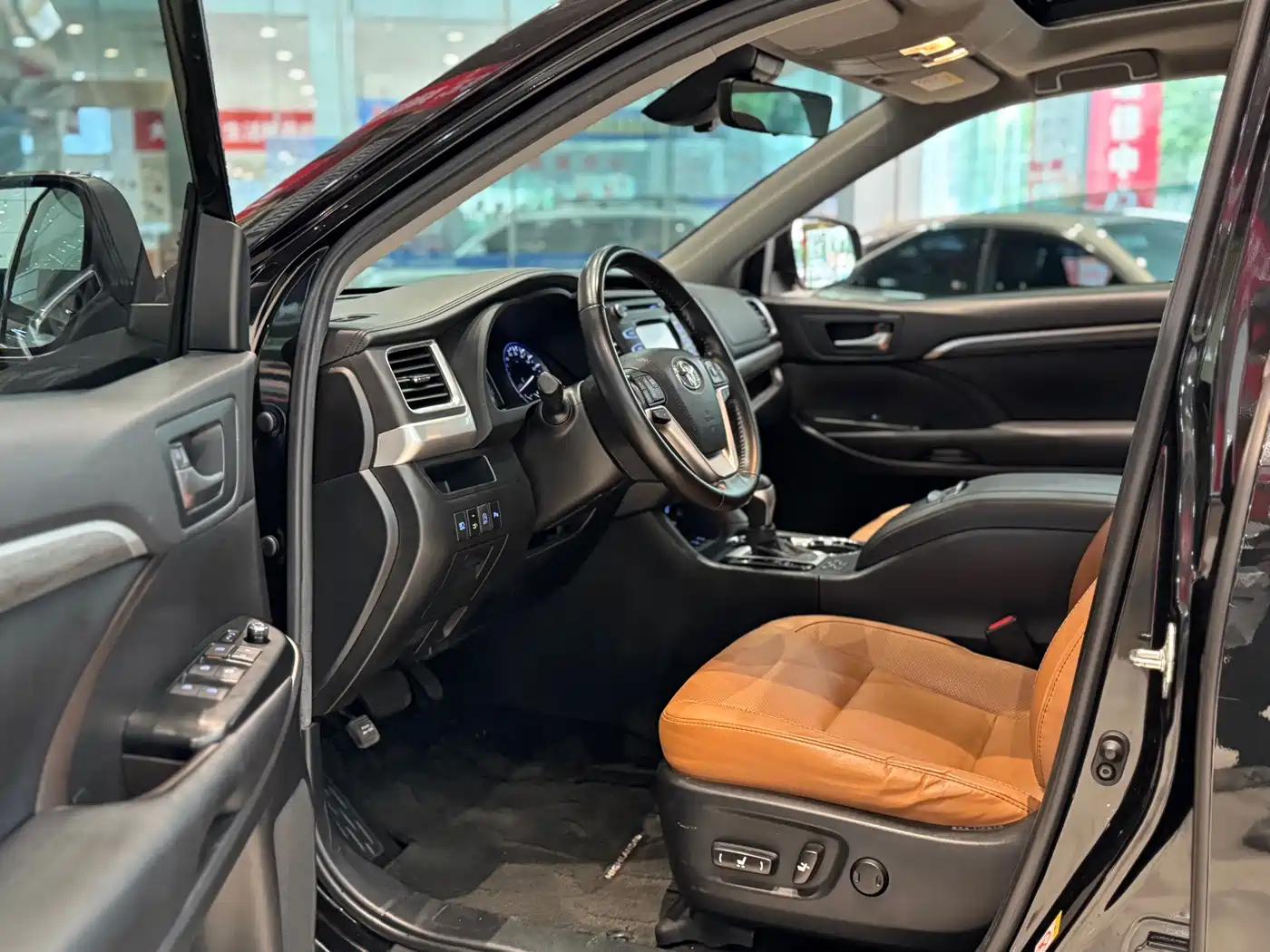 Toyota Highlander 2018 Model 2.0T 4WD Knight Edition 7-Seater China VI фото 9