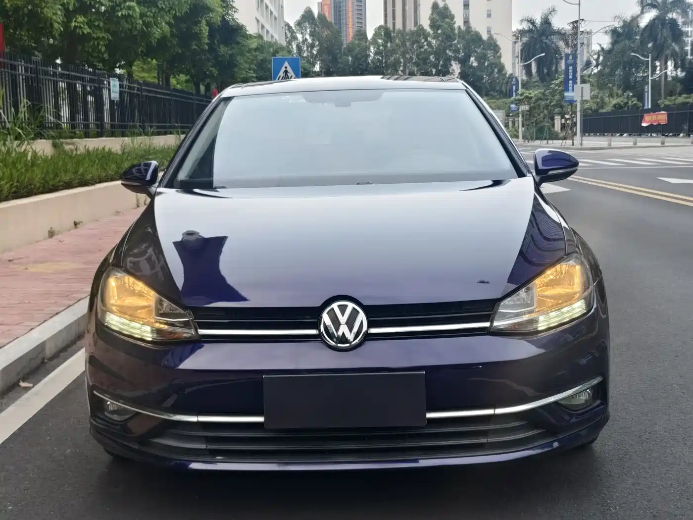Volkswagen Golf 2020 Beloved Edition 280TSI DSG Comfort фото 2
