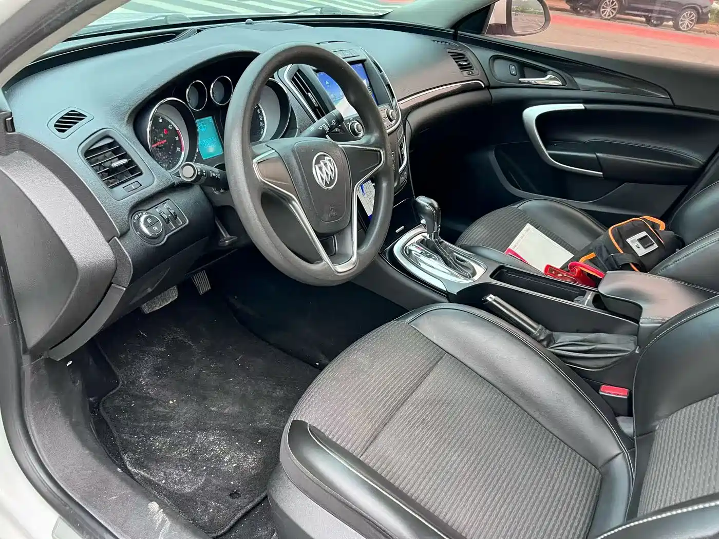 Buick Regal 2015 1.6T Leading Tech Edition фото 7