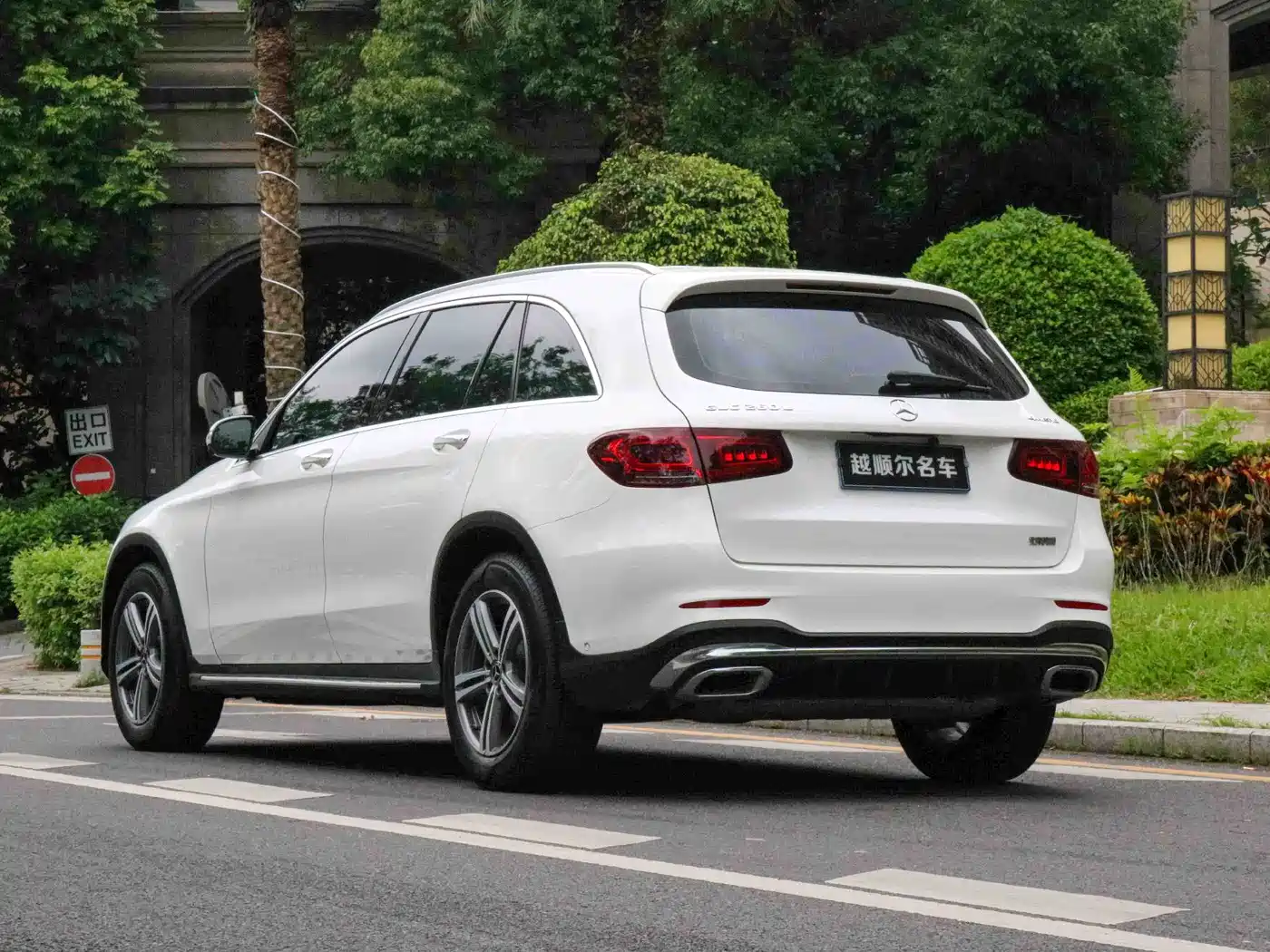Mercedes-Benz GLC 2020 GLC 260 L 4MATIC Luxury фото 14