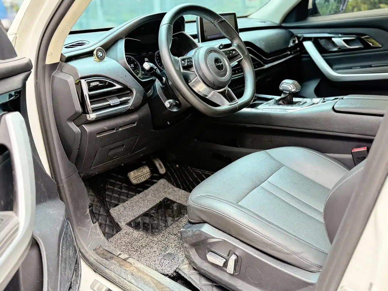 Zotye T500 2019 2018 1.5T Automatic Smart Connected Premium