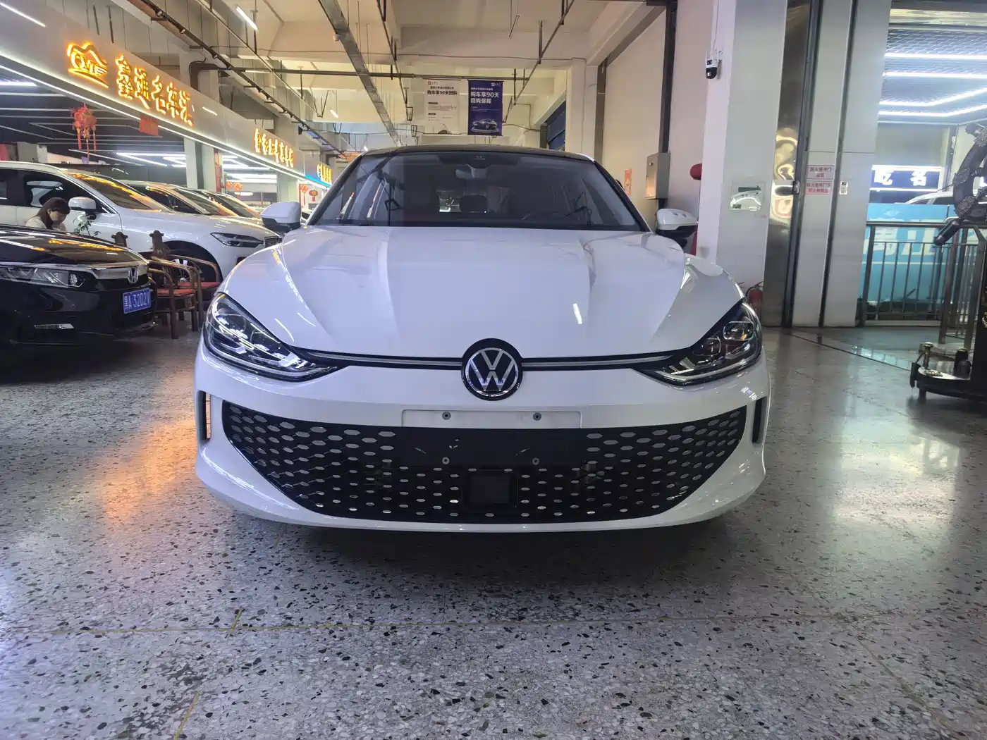 Volkswagen Lamando 2023 Lamando L 280TSI DSG Super Spicy Flagship Edition фото 2