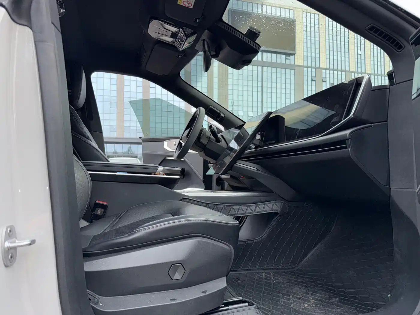 HiPhi Y 2023 2023 560km Pioneer Edition