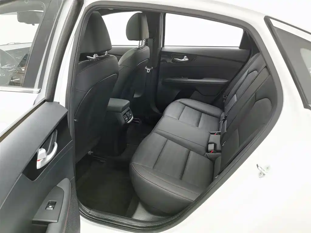 Kia K3 2019 Model 1.4T DCT GT-Line Smart Sport Edition фото 15