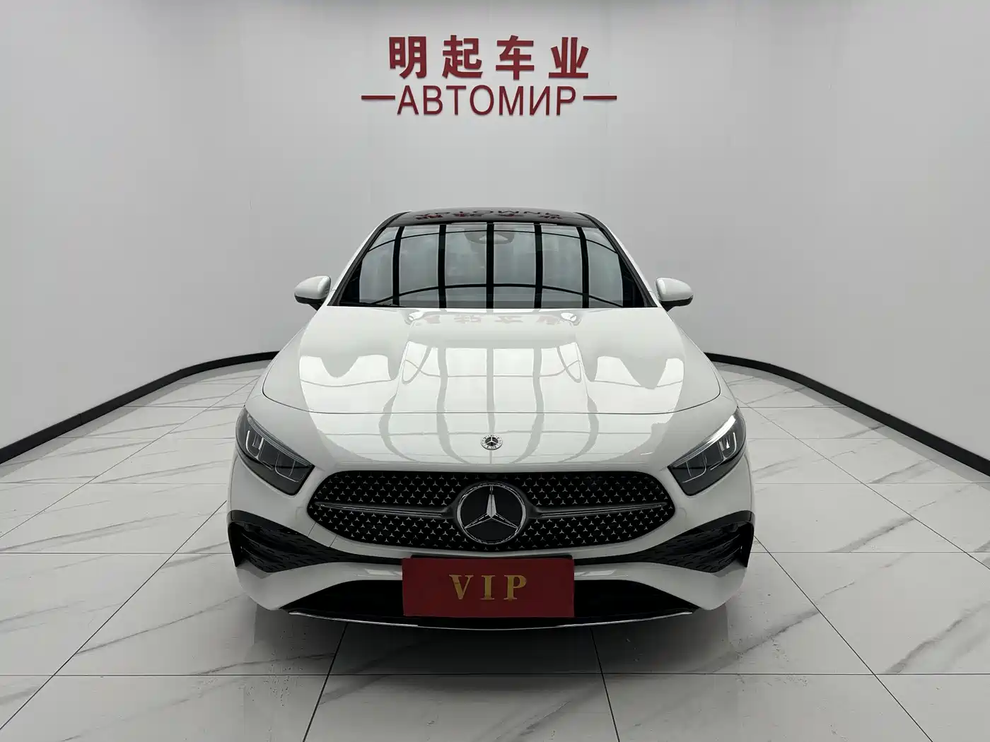 Mercedes-Benz A-Class 2023 A 180 L фото 2