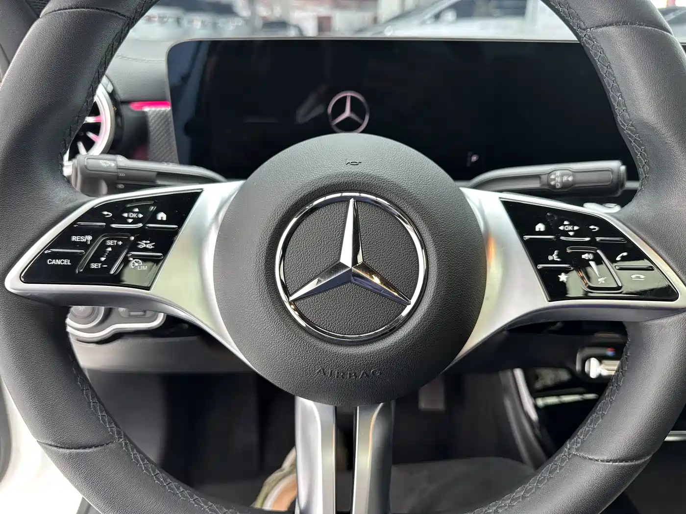 Mercedes-Benz A-Class 2023 A 180 L фото 14