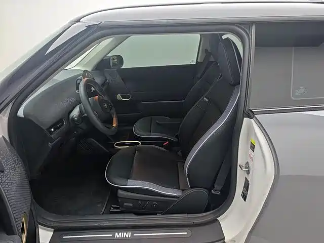 MINI ELECTRIC  COOPER