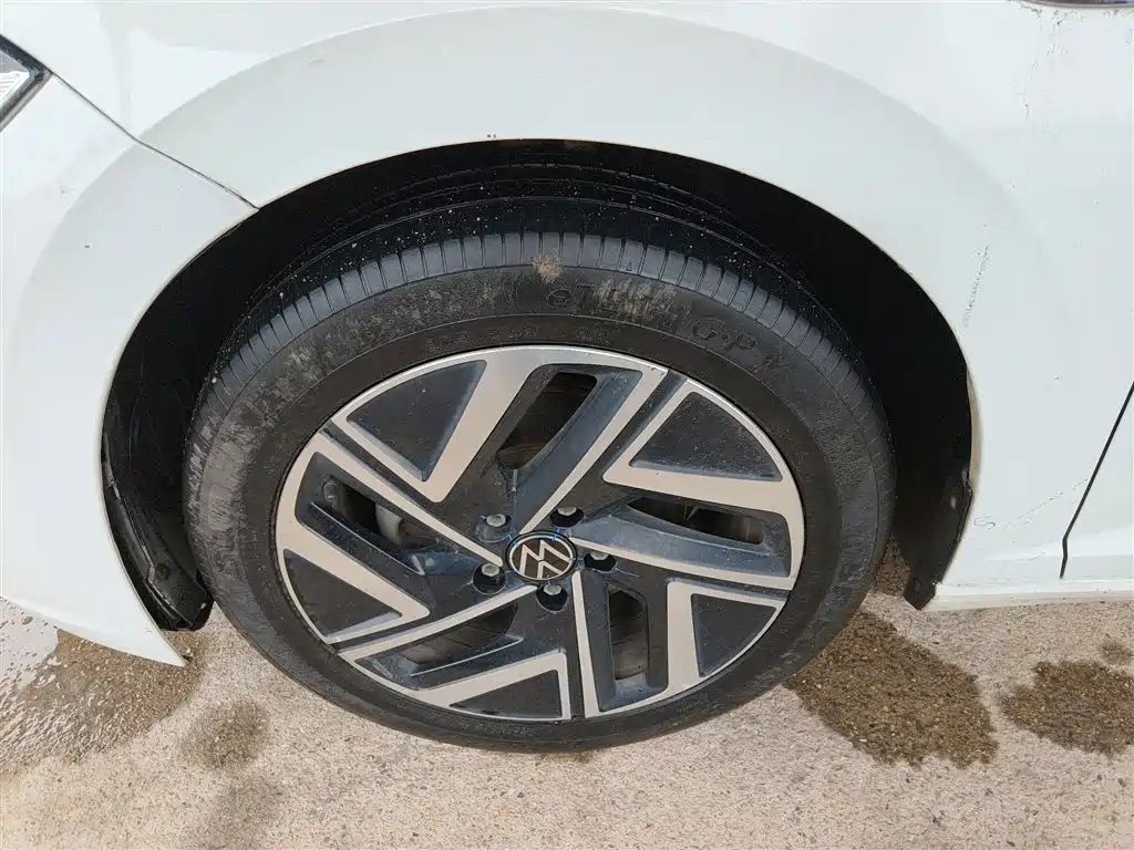Volkswagen Sagitar 2023 Model Year 200TSI DSG Surpass Edition фото 24