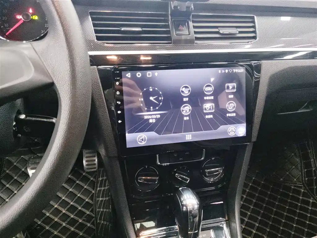 Volkswagen C-TREK 2017 1.6L Automatic Comfort фото 9