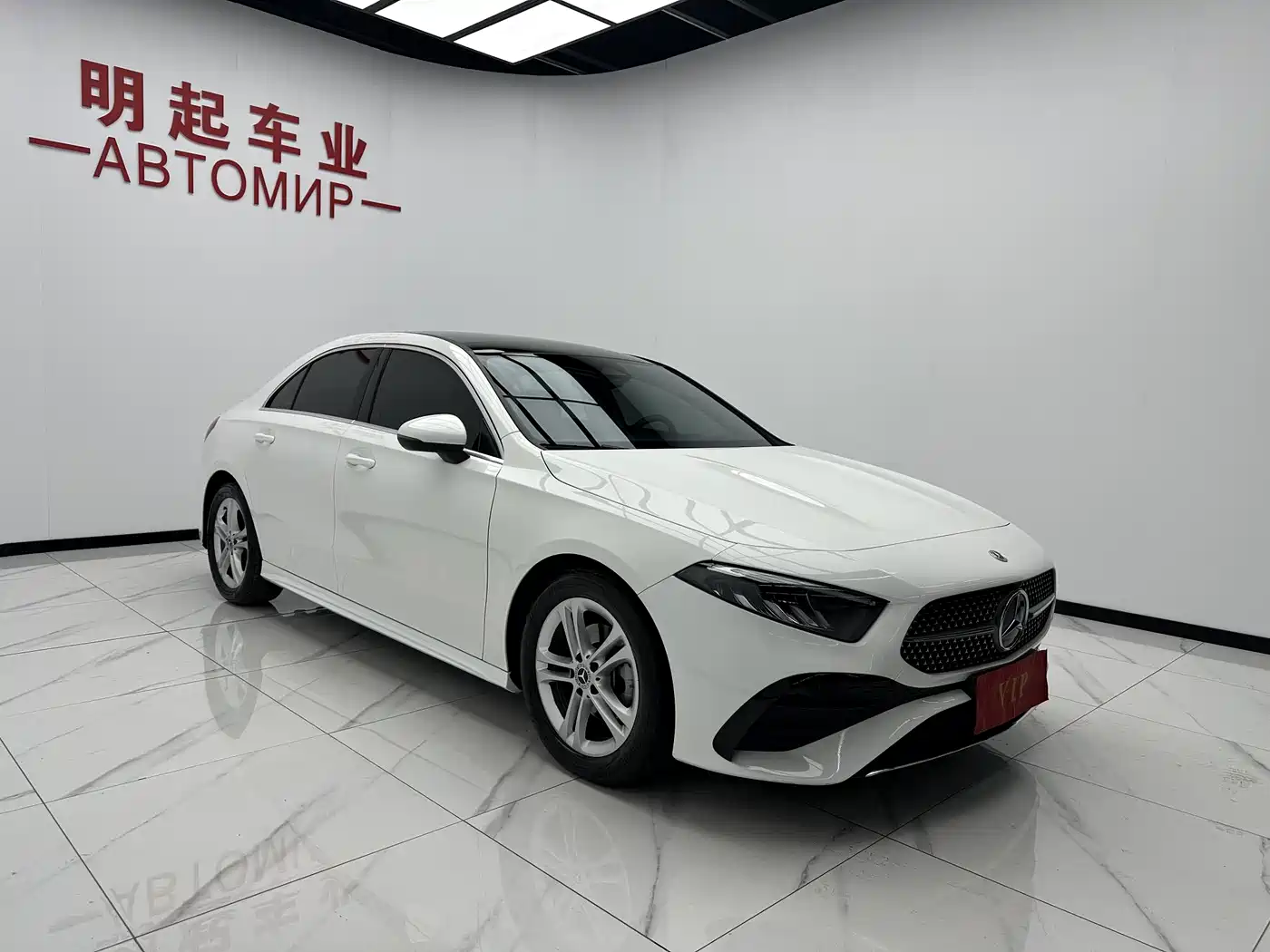 Mercedes-Benz A-Class 2023 A 180 L фото 3