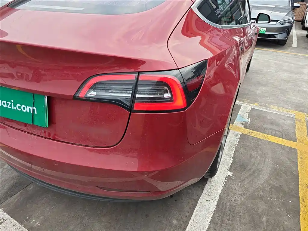 TESLA MODEL 3 (IMPORTED)