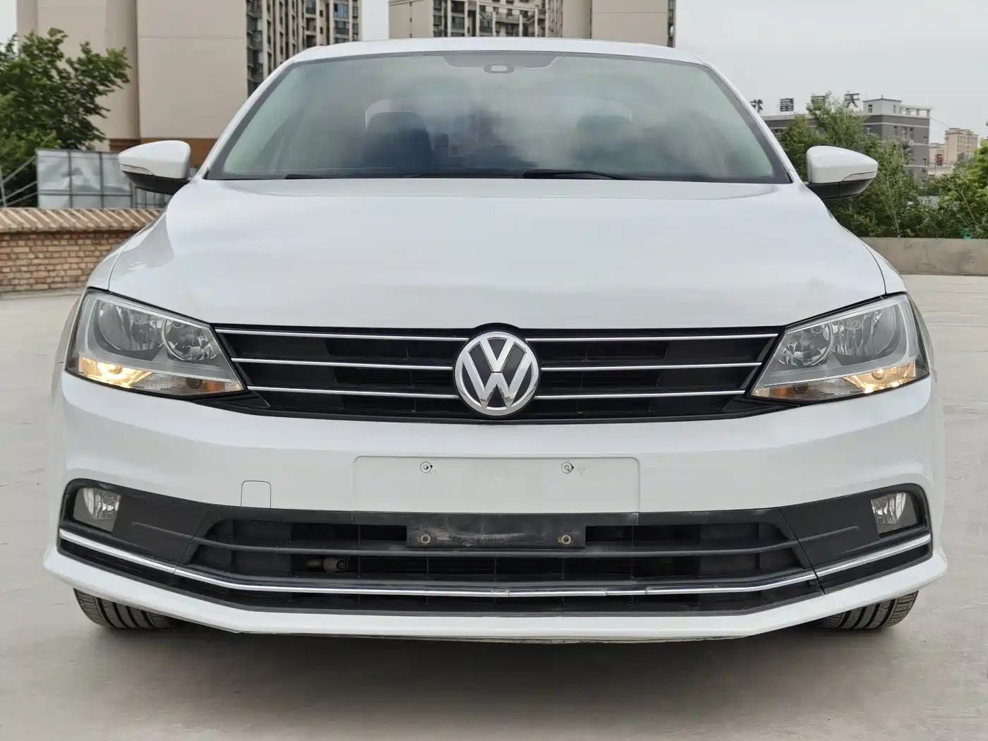 Volkswagen Sagitar 2017 230TSI Automatic Comfort фото 2