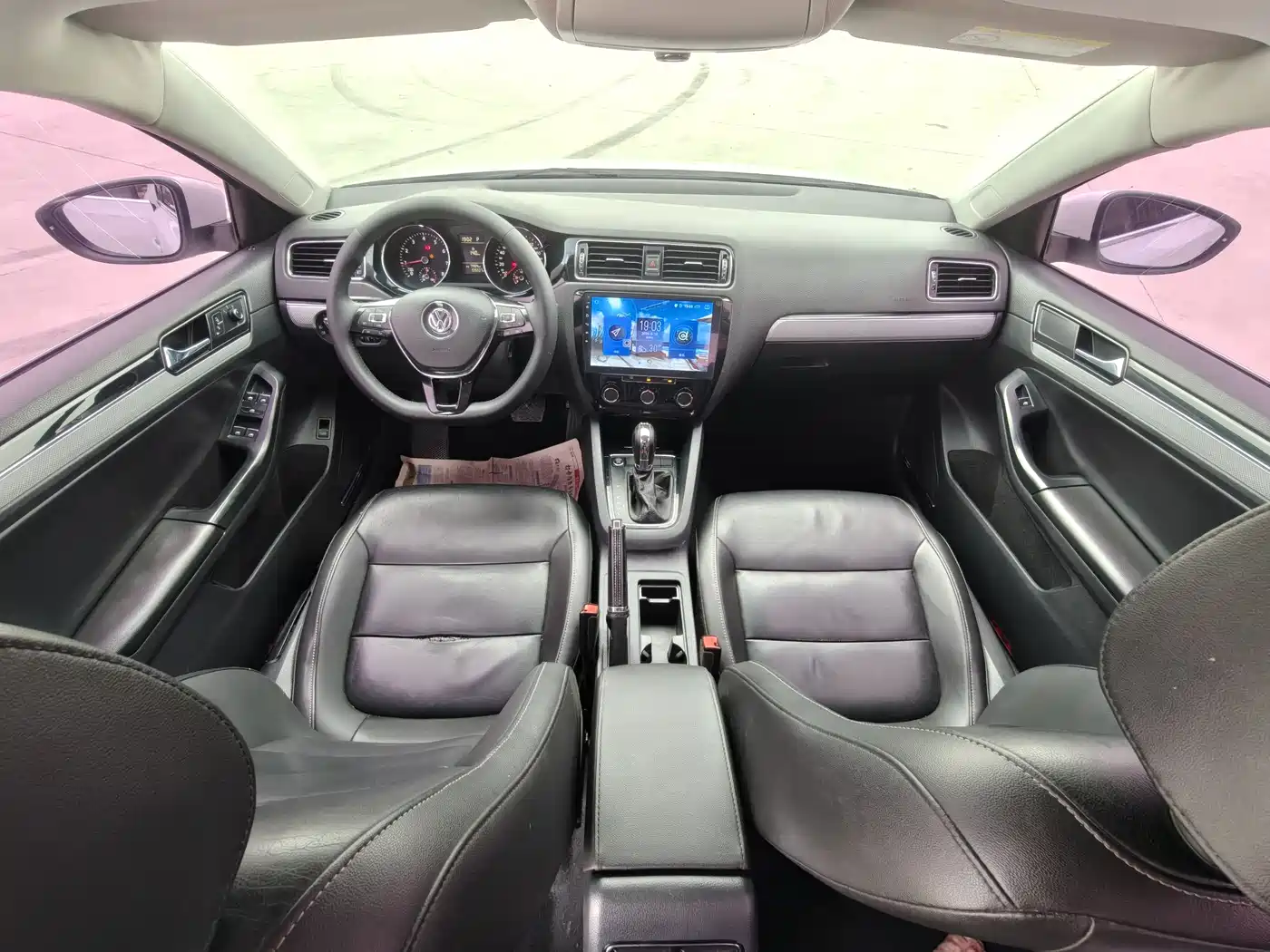 Volkswagen Sagitar 2017 230TSI Automatic Comfort фото 5