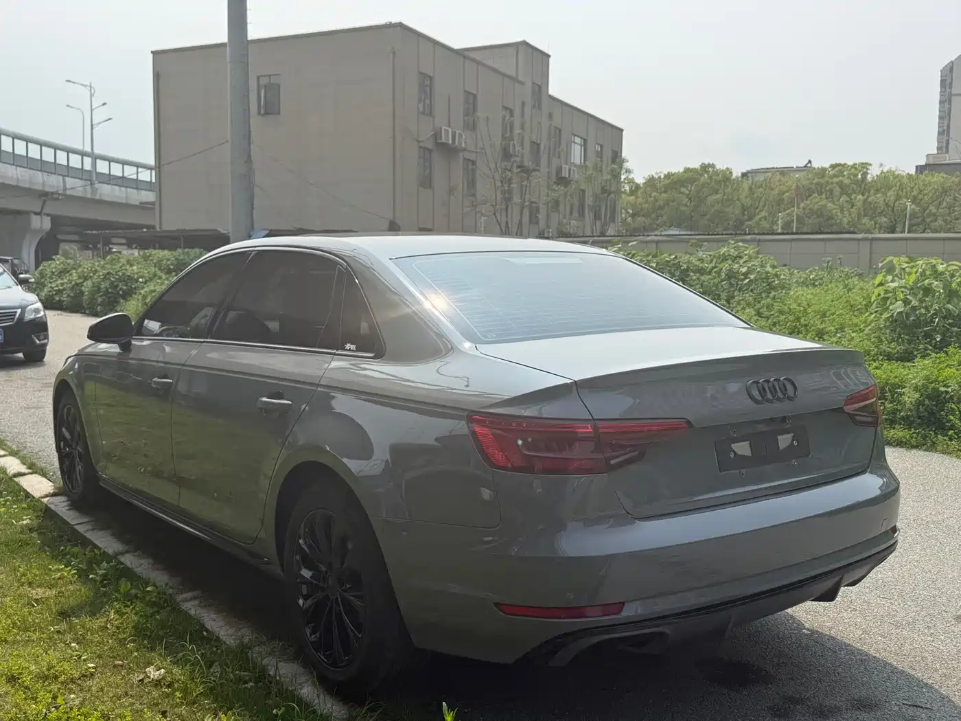 Audi A4L 2017 40 TFSI Progressive фото 7