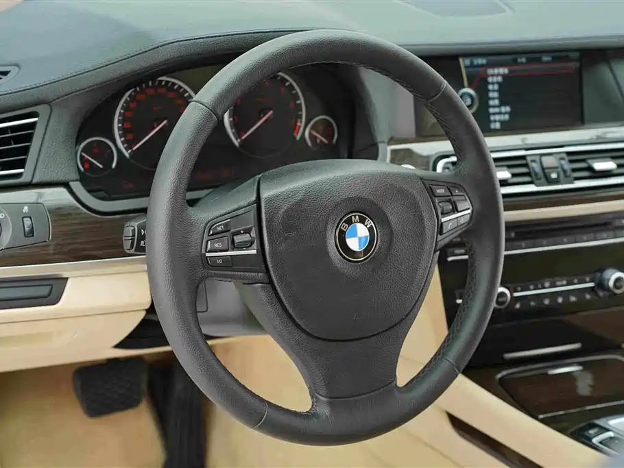BMW 7 Series 2011 2009 740Li Luxury