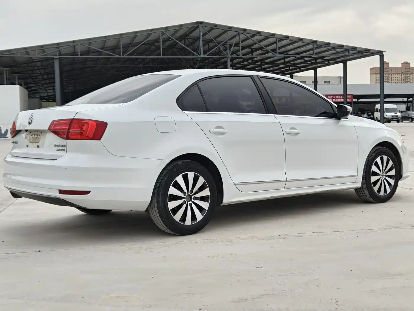 Volkswagen Sagitar 2017 230TSI Automatic Comfort фото 9
