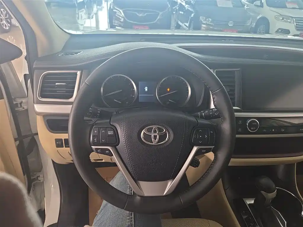 Toyota Highlander 2015 2.0T AWD Luxury Edition 7-seater фото 4