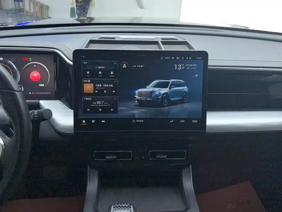 GAC Trumpchi Trumpchi GS8 2022 Pilot Series 2.0TGDI 4WD Luxury Smart Connect Edition (7-Seater) фото 13