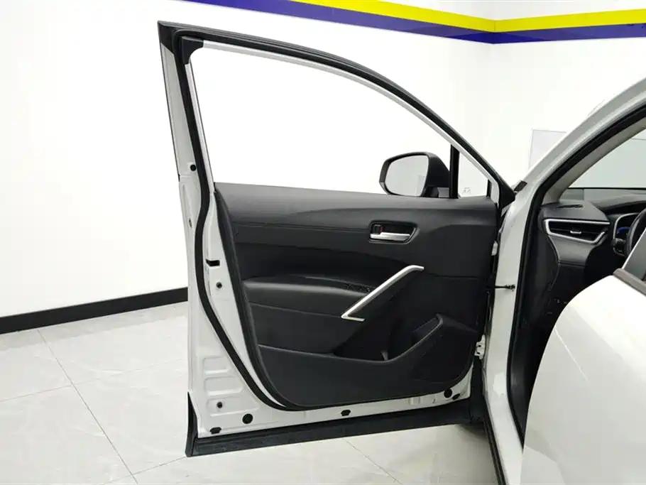 Toyota Frontlander 2023 2.0L Smart Hybrid Dual Engine Prestige Edition фото 7