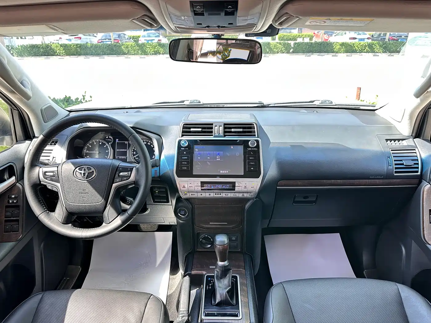 TOYOTA PRADO