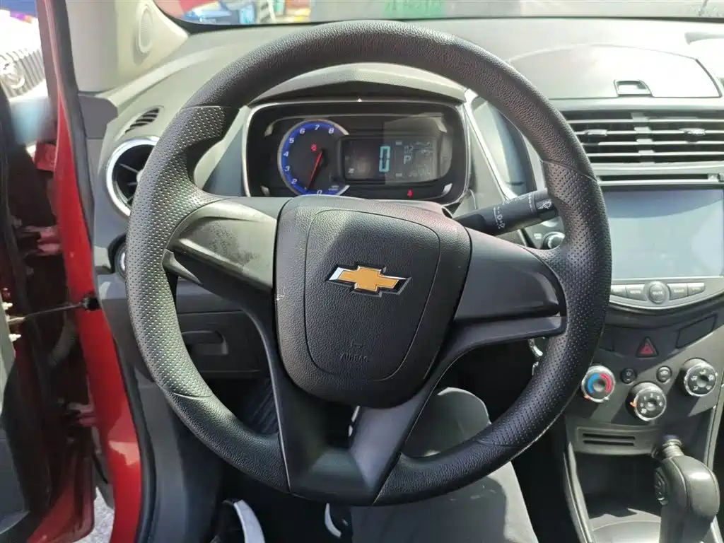 Chevrolet Trax 2014 1.4T Automatic 2WD Comfort фото 7