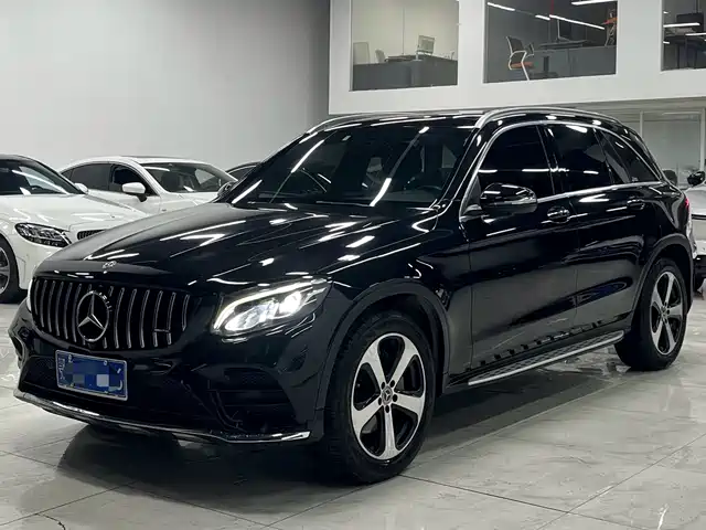 MERCEDES-BENZ GLC