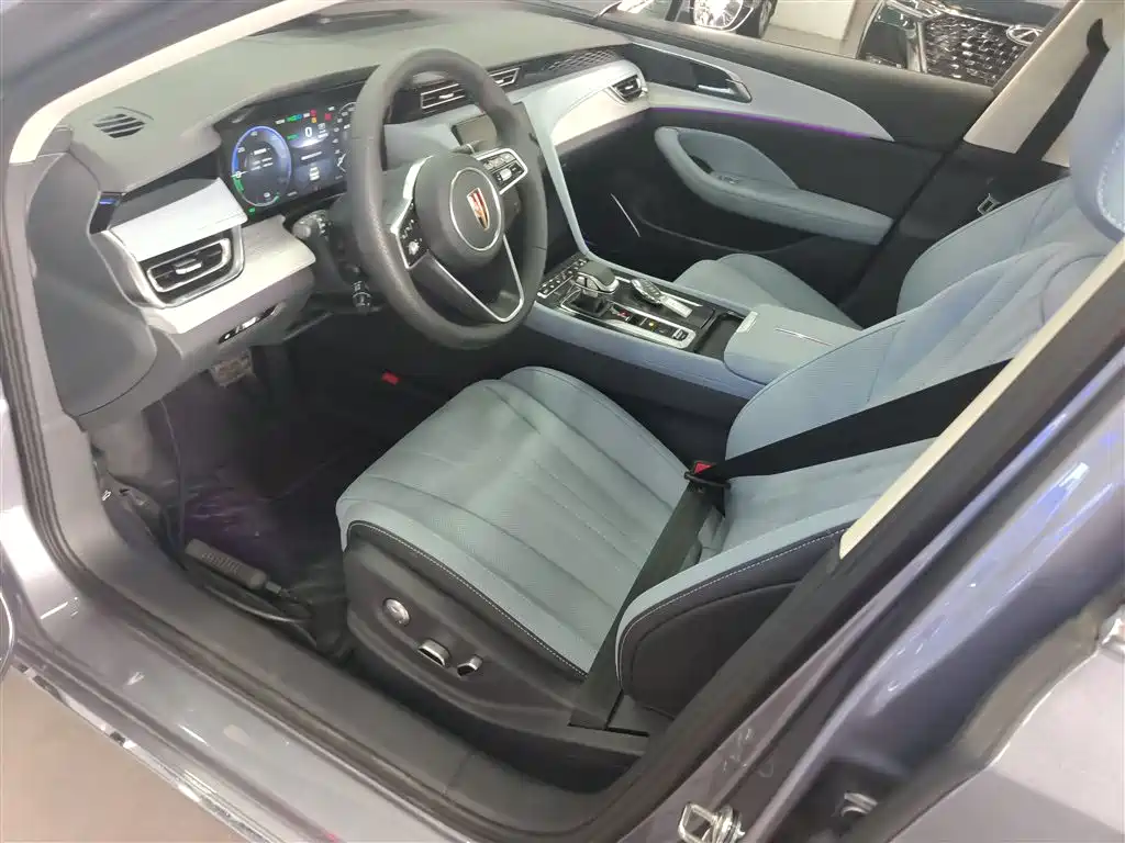 Hongqi H5 PHEV 2025 170 Super Hybrid Edition фото 15