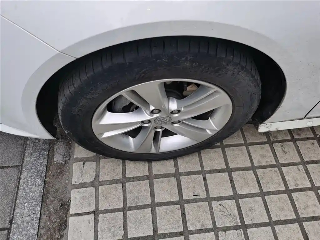 Buick Regal 2019 20T Elite China VI фото 23