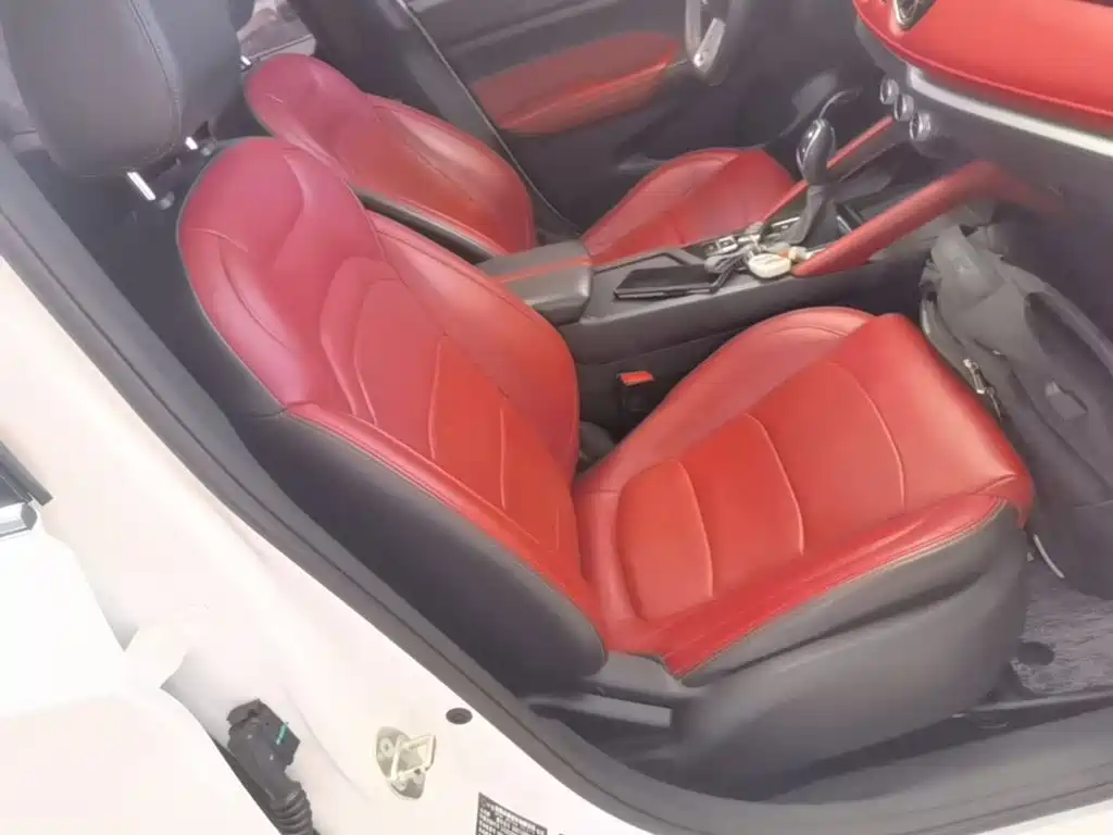 Dongfeng Fengguang Fengon 500 2023 2022 1.5T CVT Comfort Edition