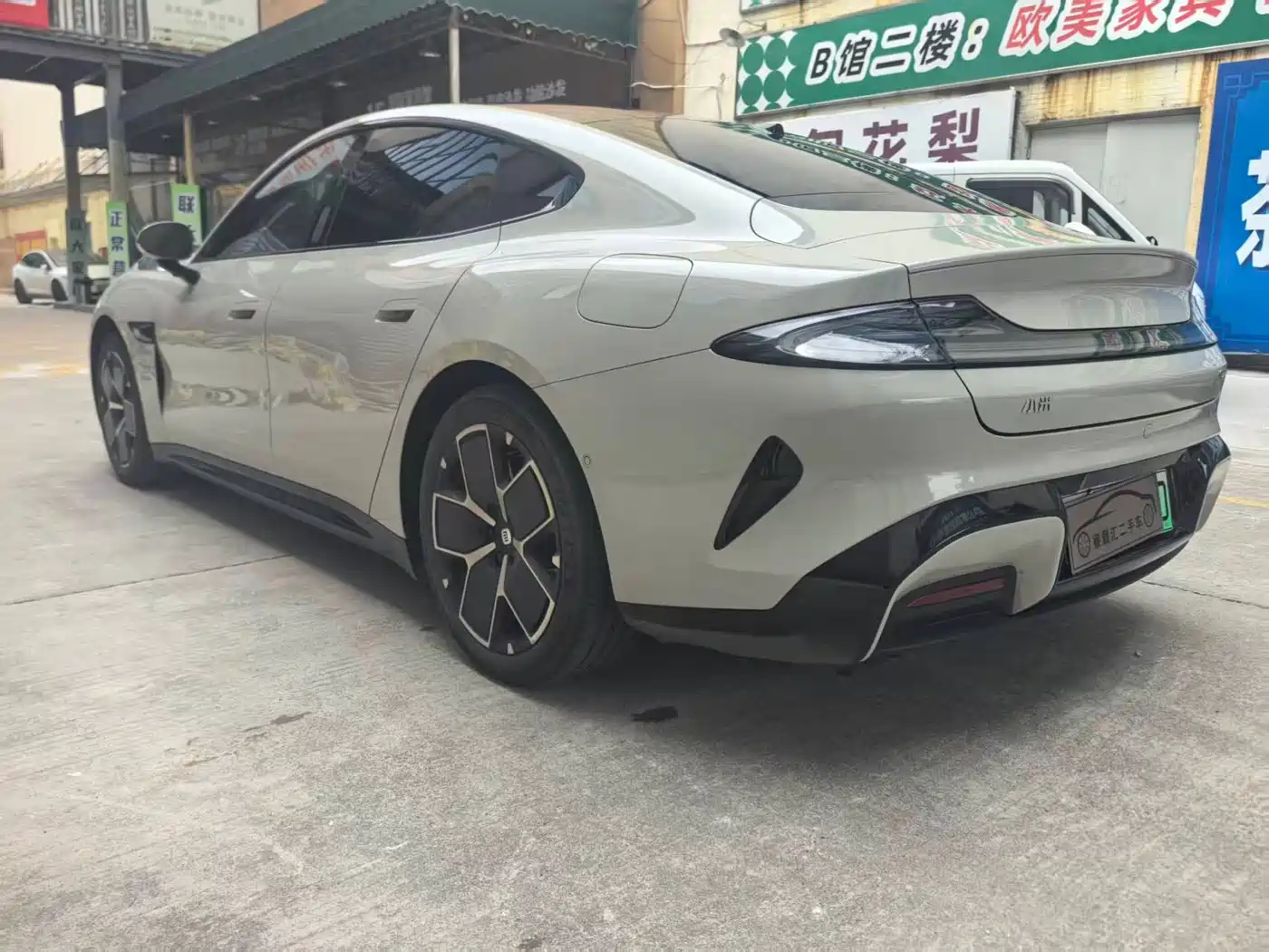 XIAOMI CAR XIAOMI SU7