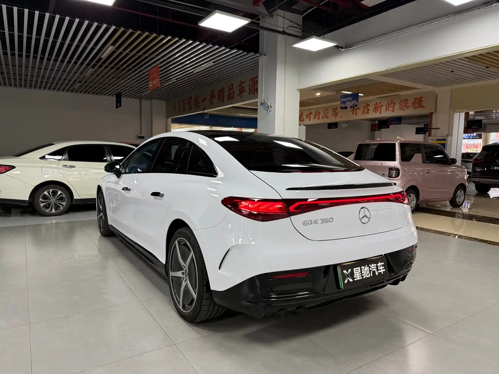 Фото 4 - Mercedes-Benz EQE