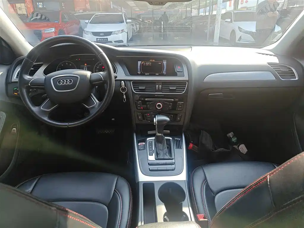 Audi A4L 2016 30 TFSI Automatic Comfort фото 10