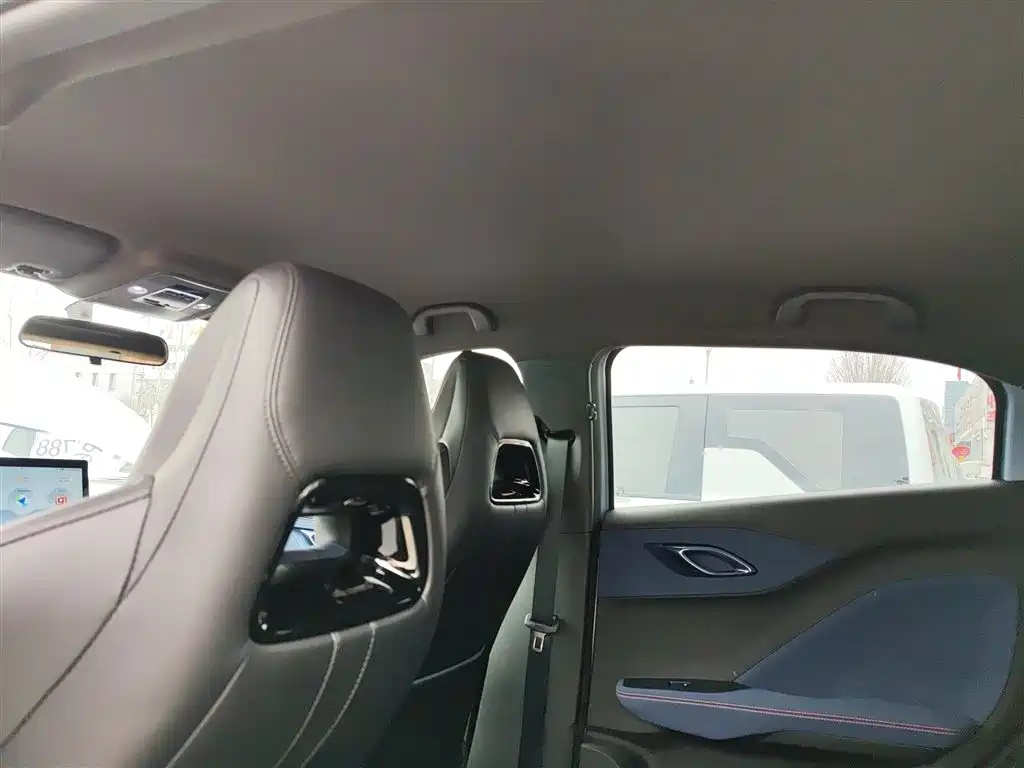 BYD Seagull 2024 Glory Edition 305km Freedom Edition фото 17