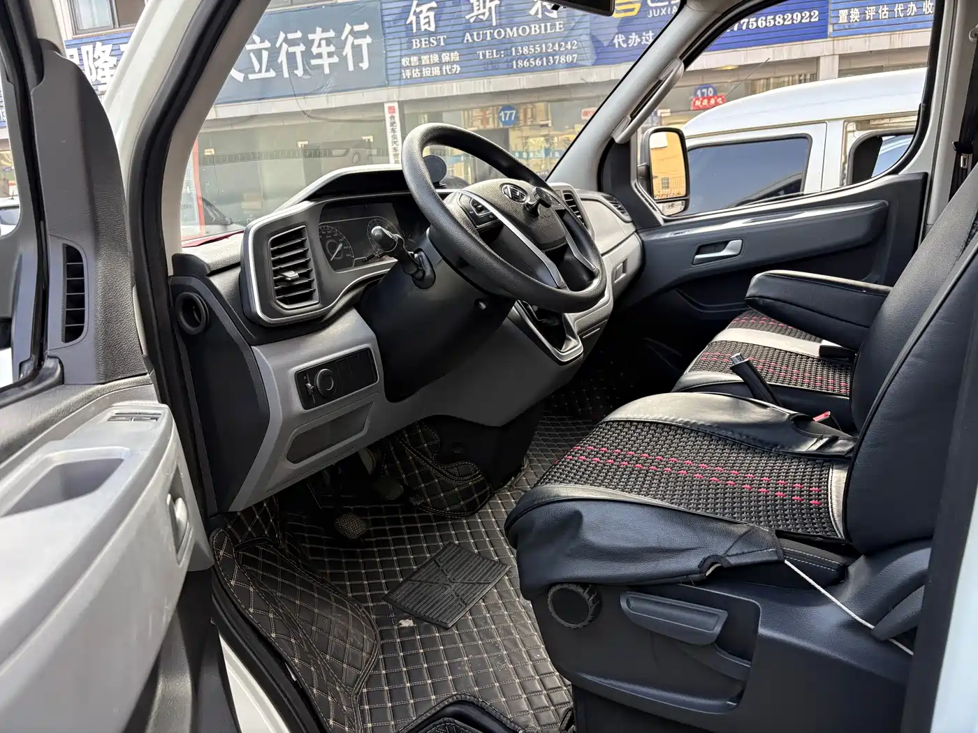 SAIC MAXUS XINTU V80