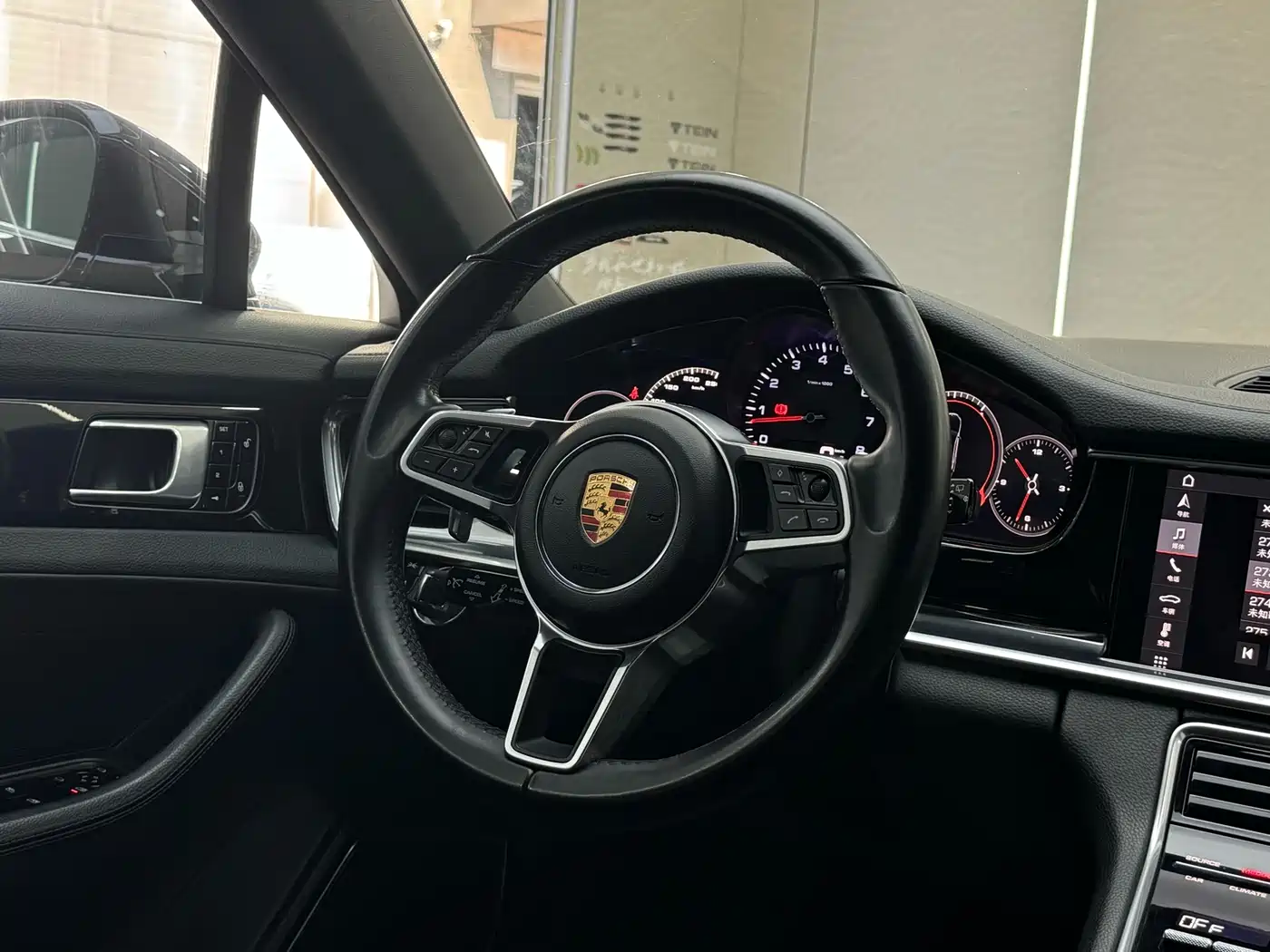 Porsche Panamera 2017 Panamera 3.0T фото 17