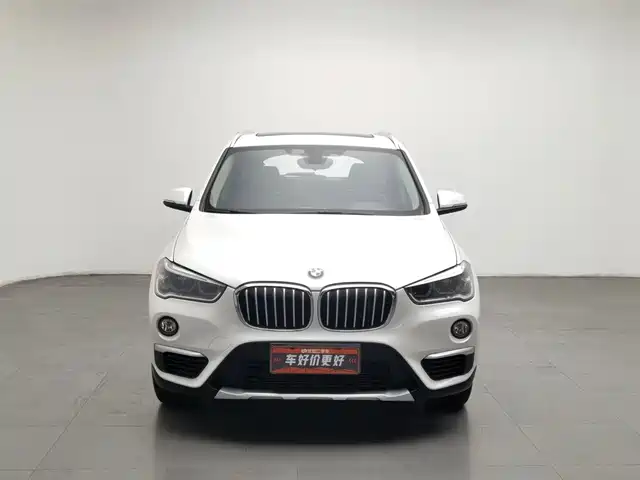 BMW X1 2018 sDrive18Li Premium Model — фото 3