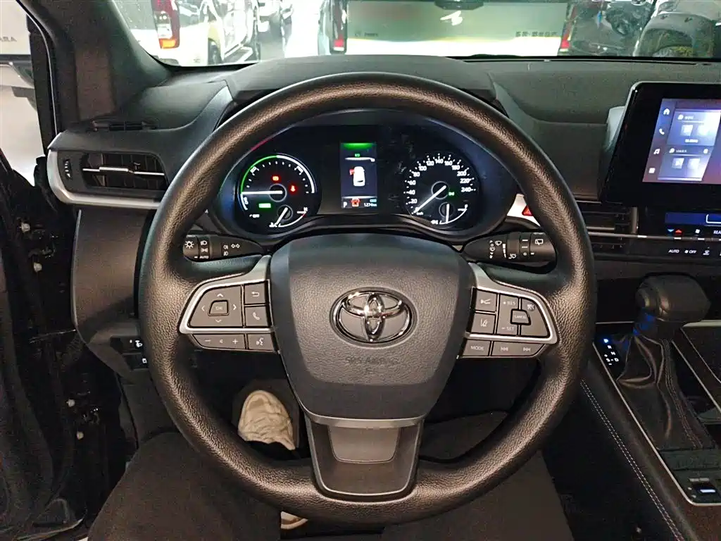 TOYOTA GREVIA
