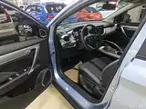 Фото 16 - Geely Coolray