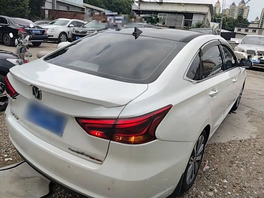 Changan Raeton CC 2019 2018 1.5T Auto Smart Elegance China V