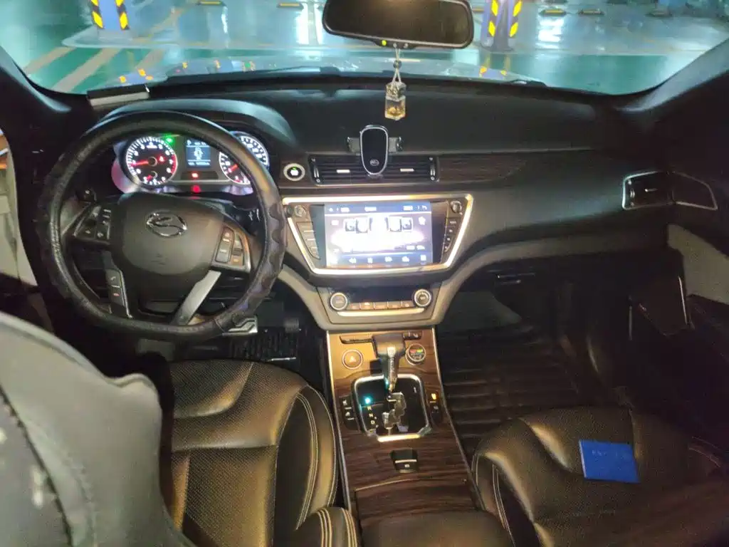 Landwind X7 2016 2015 2.0T Panorama Premium