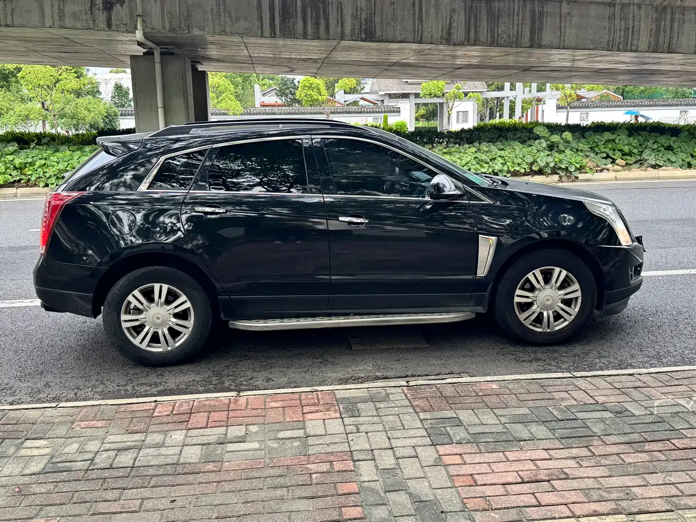 Фото 14 - Cadillac SRX