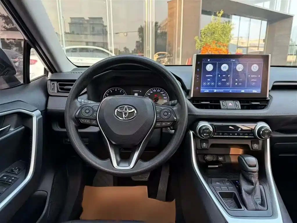 Toyota Wildlander 2020 2.0L CVT 2WD Luxury Edition фото 21