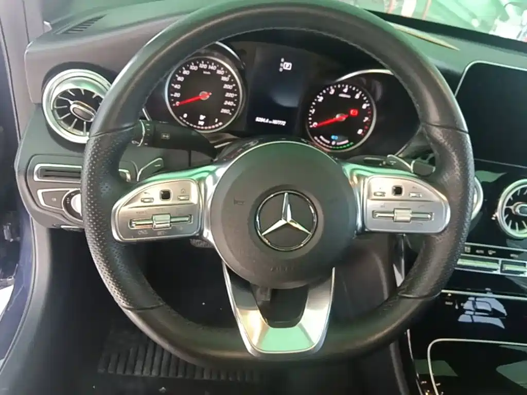 Фото 7 - Mercedes-Benz C-Class