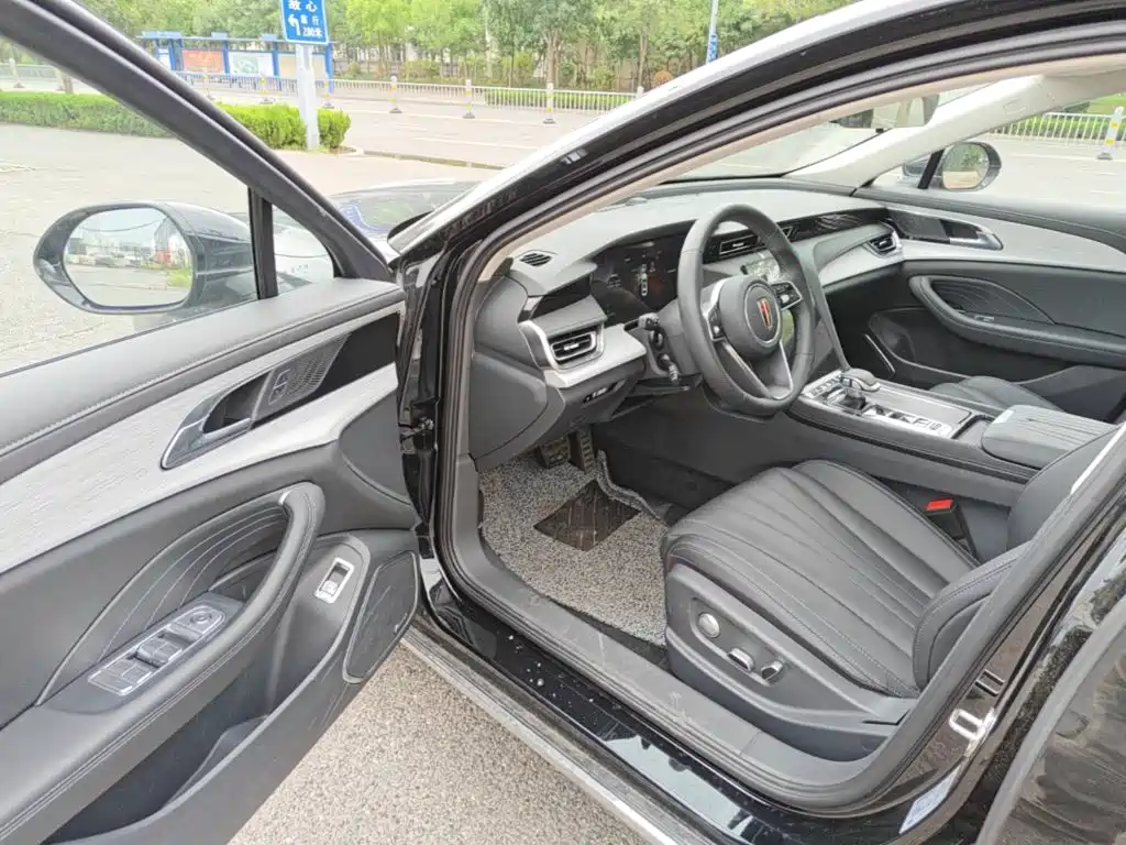 Hongqi H5 PHEV 2026 2025 170 Super Hybrid Edition