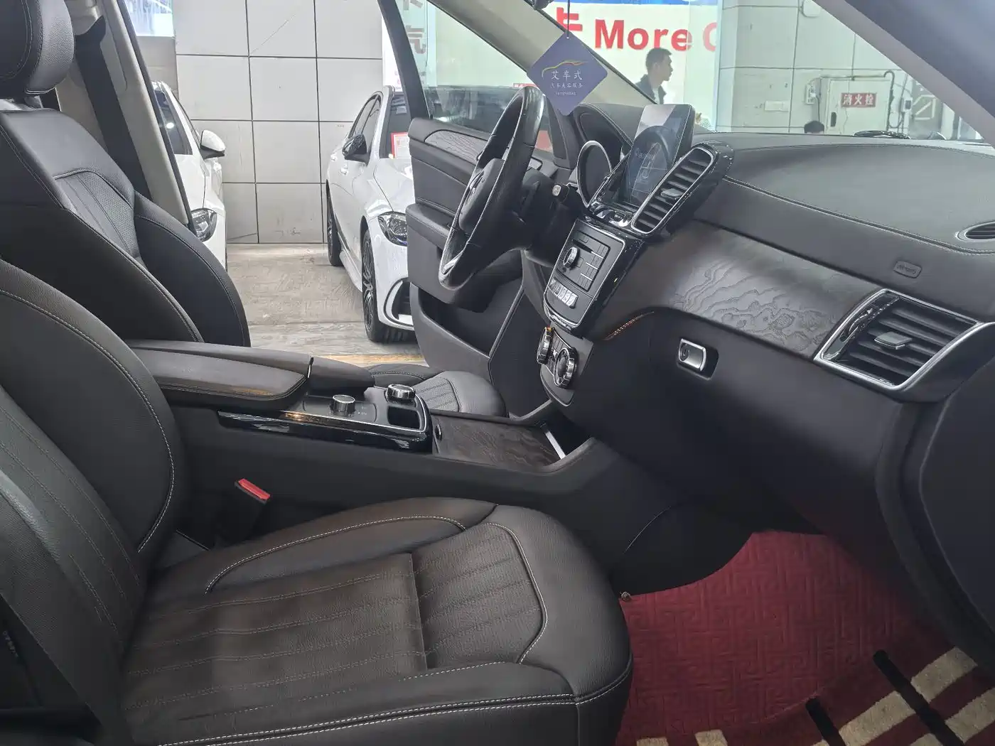 Mercedes-Benz GLE 2017 GLE 320 4MATIC Dynamic фото 12